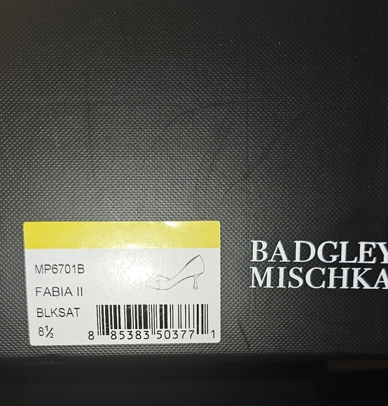 Badgley Mischka Women's Black Embellished Heels - Picture 6 of 7